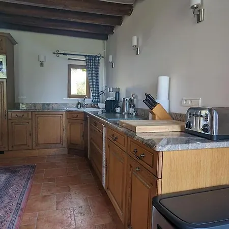 Maison De Charme Pour 4 Personnes, Calme