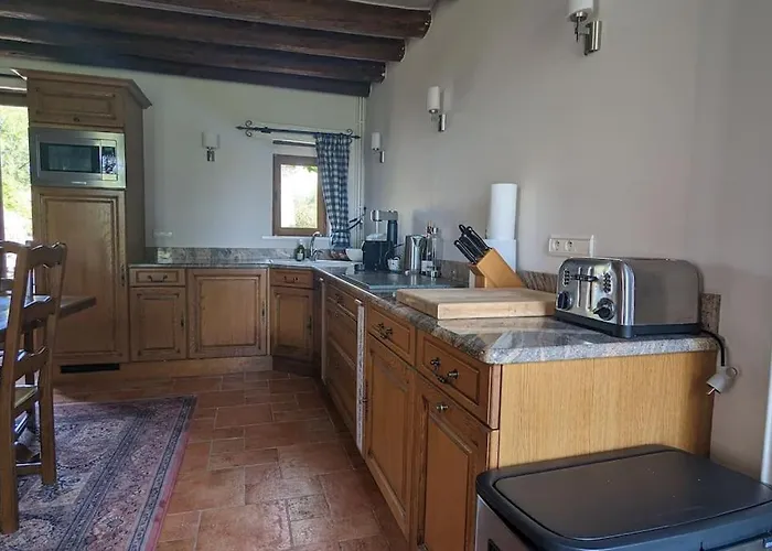 Maison De Charme Pour 4 Personnes, Calme